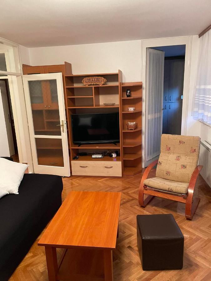 Lolly Apartment Karlovac Eksteriør billede
